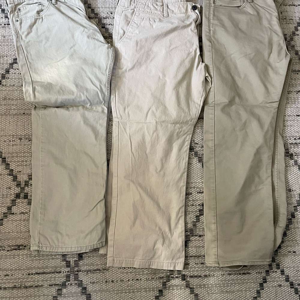 3 pairs of men’s size 40x30 khaki pants